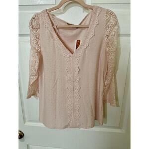 Belldini Women’s Iced Pink Lace Top Size M 3/4 Sleeve